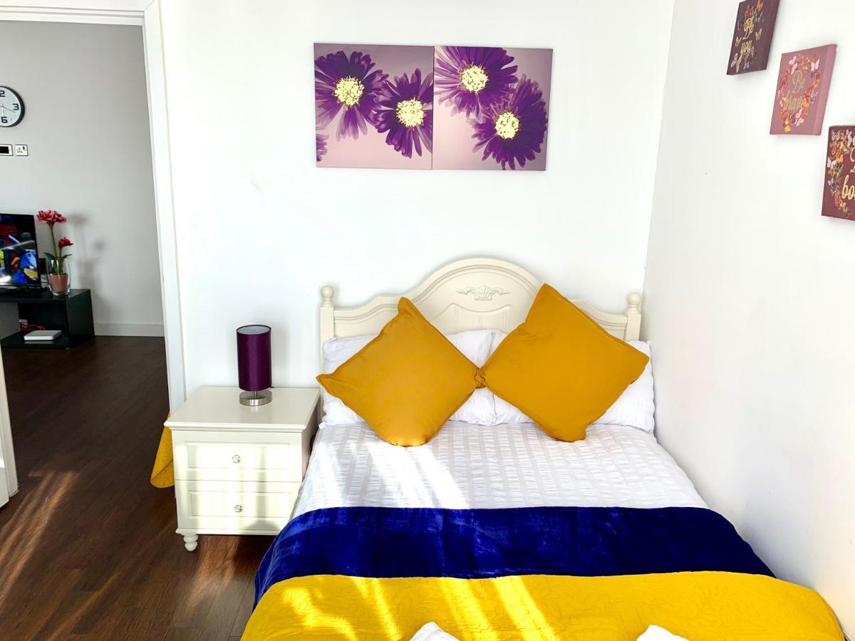 2-Bedrooms Modern Apartment Next To Velodrome, Lounge, Balcony, Parking, Abba London Ngoại thất bức ảnh