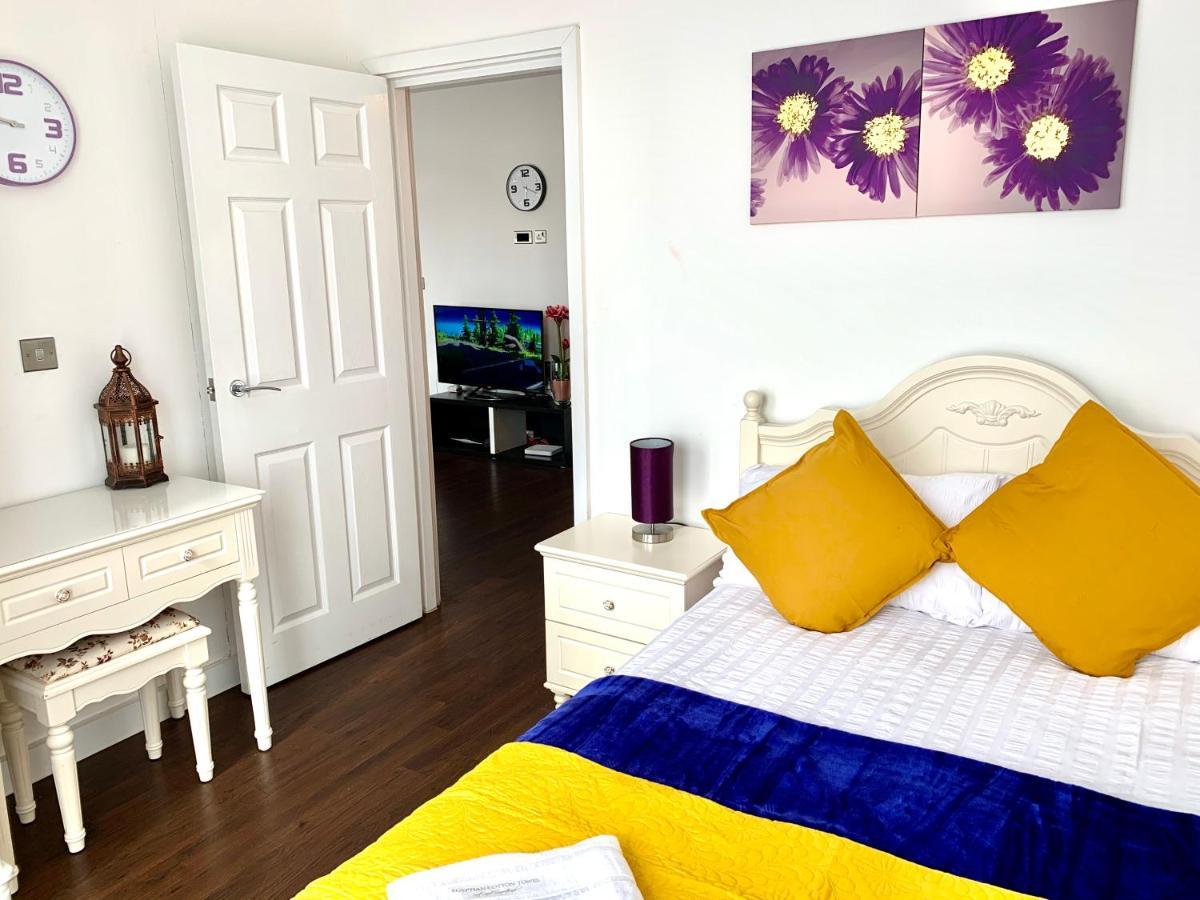 2-Bedrooms Modern Apartment Next To Velodrome, Lounge, Balcony, Parking, Abba London Ngoại thất bức ảnh