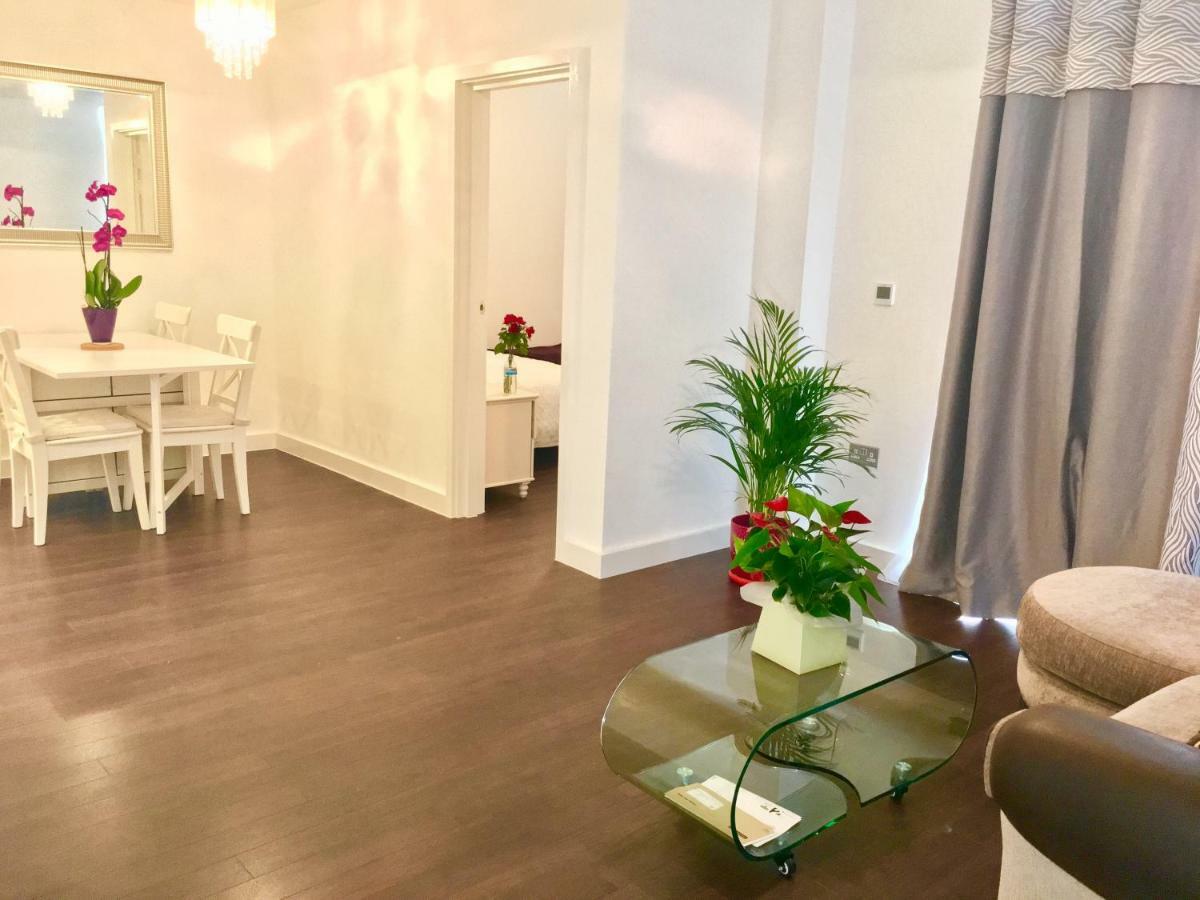 2-Bedrooms Modern Apartment Next To Velodrome, Lounge, Balcony, Parking, Abba London Ngoại thất bức ảnh