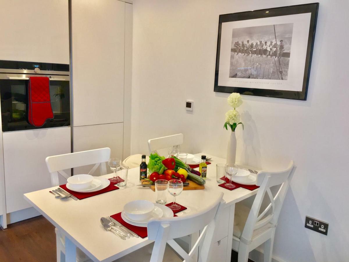 2-Bedrooms Modern Apartment Next To Velodrome, Lounge, Balcony, Parking, Abba London Ngoại thất bức ảnh